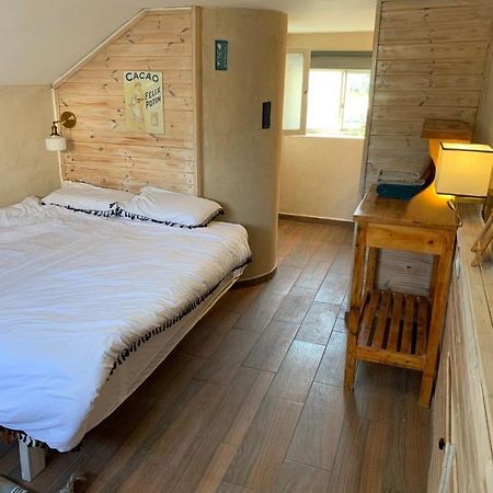 Sweet 'En Kerem View Bed and Breakfast Jeruzalem Buitenkant foto
