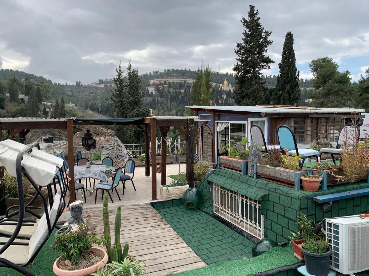 Sweet 'En Kerem View Bed and Breakfast Jeruzalem Buitenkant foto