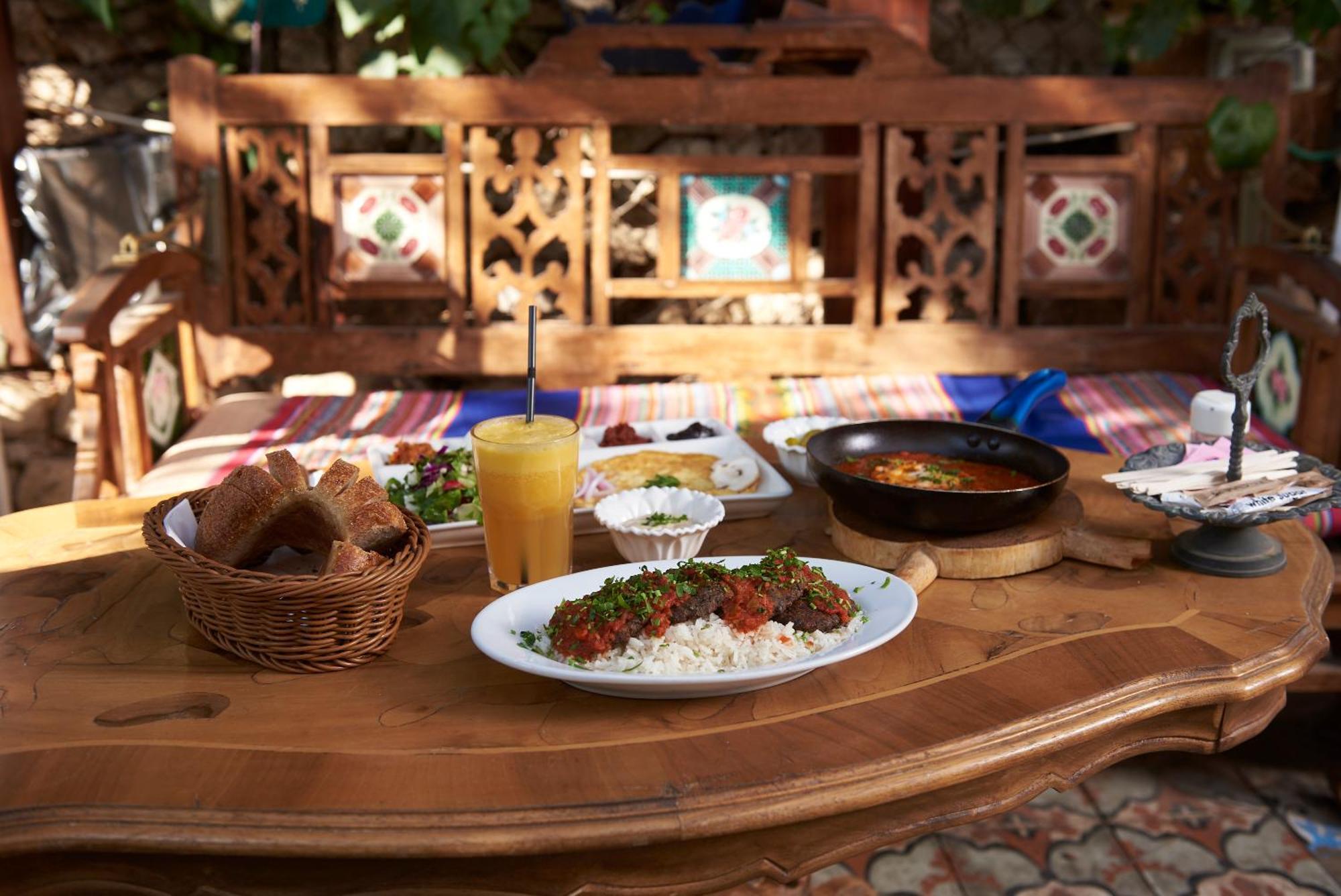 Sweet 'En Kerem View Bed and Breakfast Jeruzalem Buitenkant foto