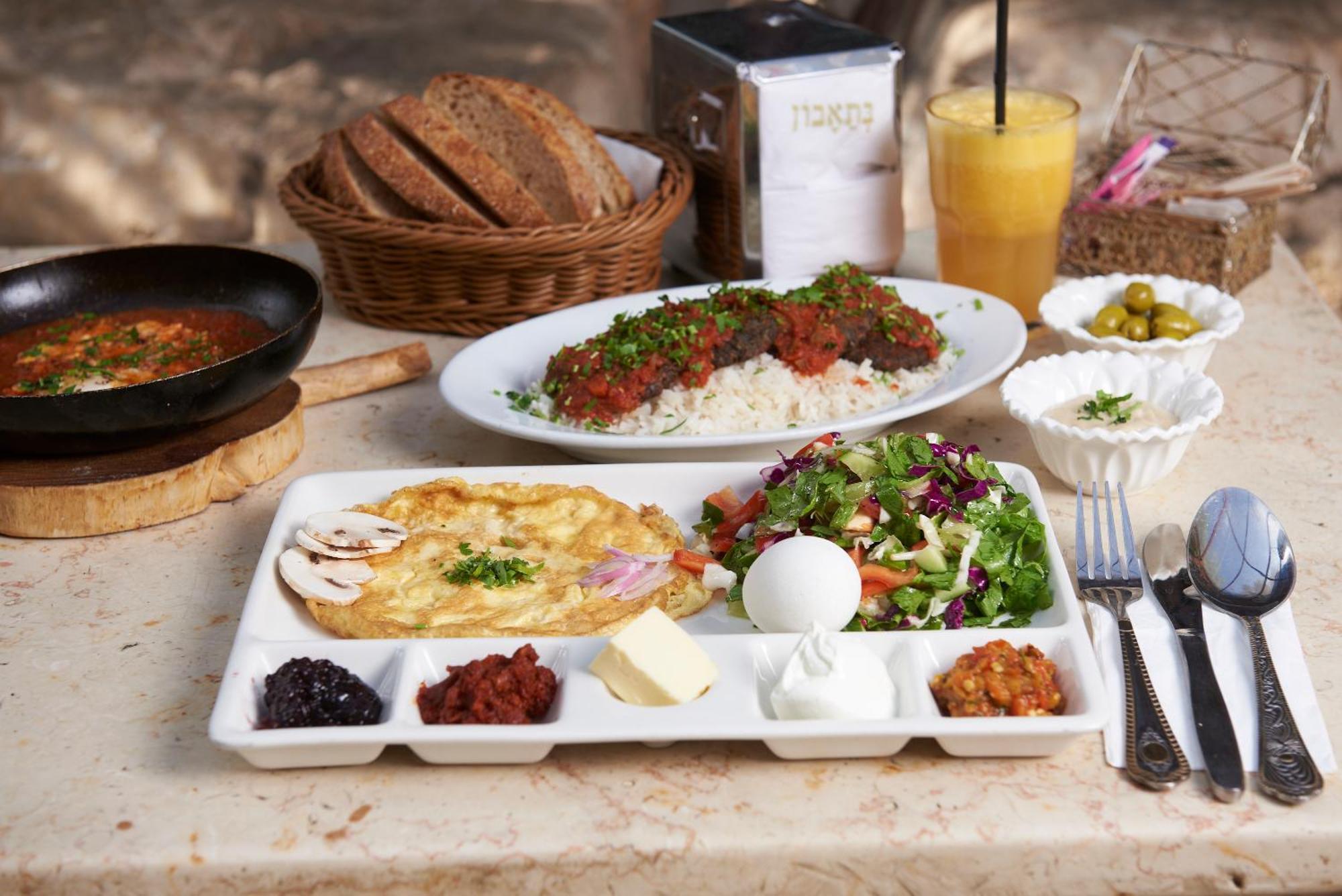 Sweet 'En Kerem View Bed and Breakfast Jeruzalem Buitenkant foto