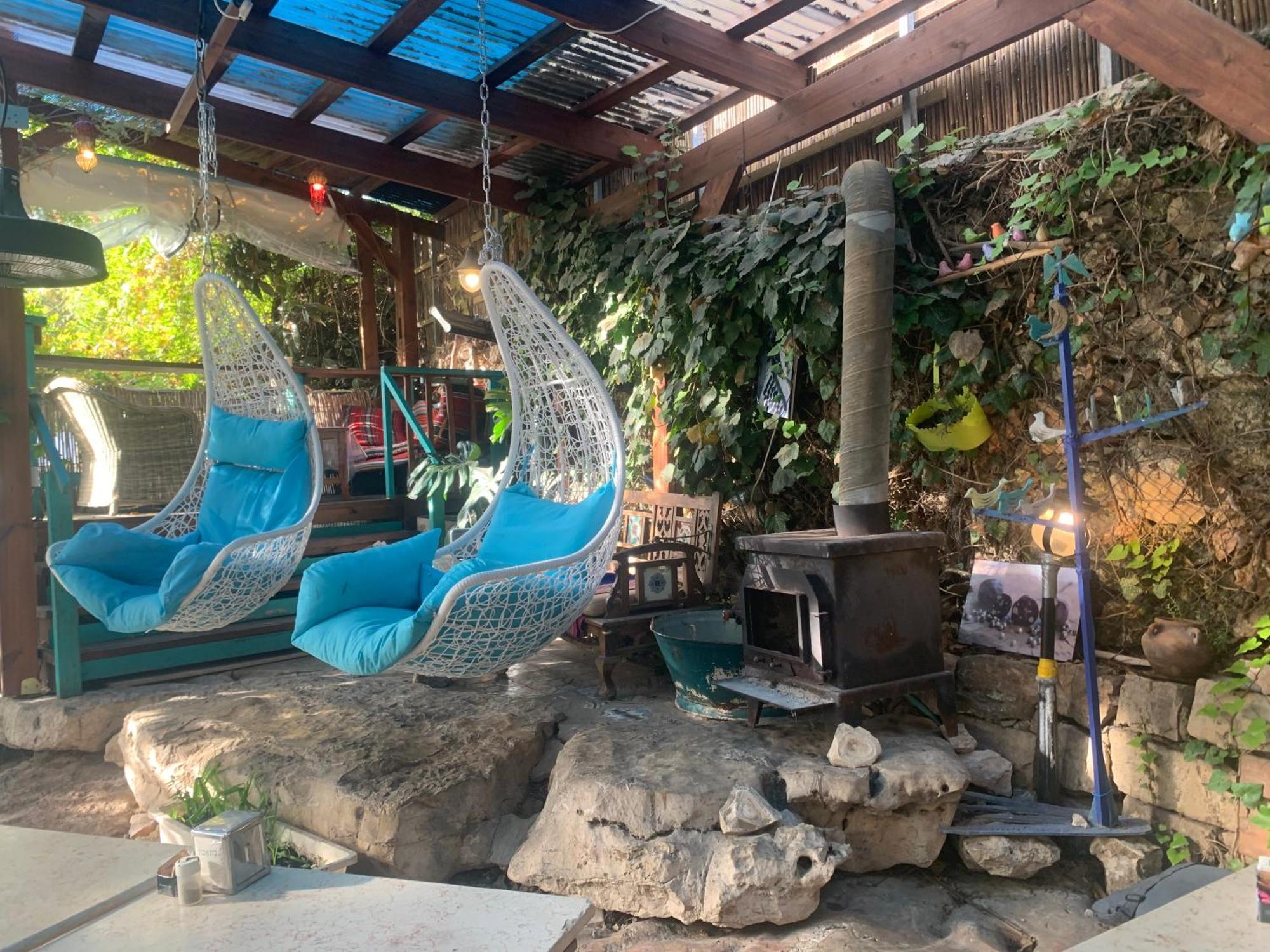 Sweet 'En Kerem View Bed and Breakfast Jeruzalem Buitenkant foto