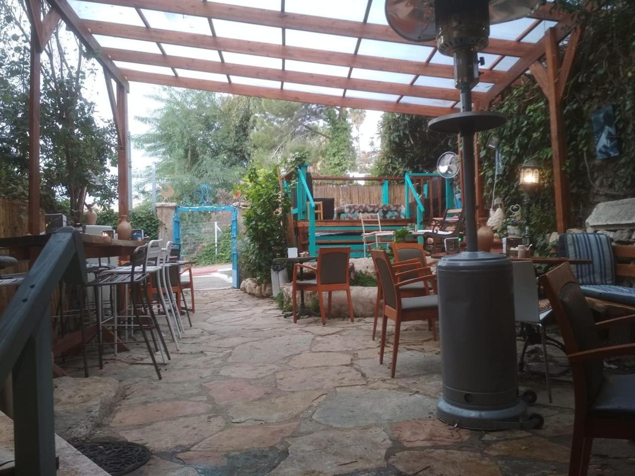 Sweet 'En Kerem View Bed and Breakfast Jeruzalem Buitenkant foto